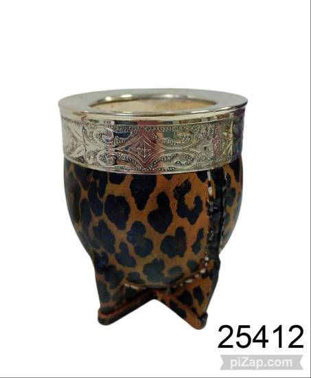 Imagen de MATE IMPERIAL DE CUERO DISEÑOS C/VIROLA DE ALPACA 3.26